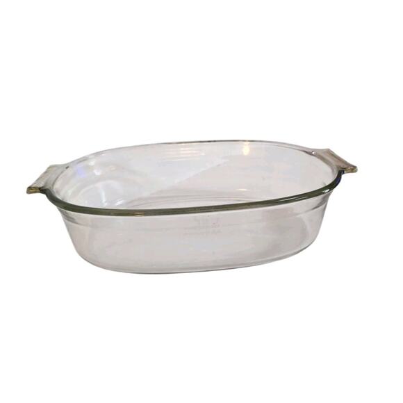 Pyrex Vintage Casserole Dish Corning USA 702 1.8L Clear Oval *NO LID* - Picture 1 of 3